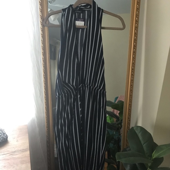 navy + white jumpsuit with plunging neckline - Picture 1 of 1